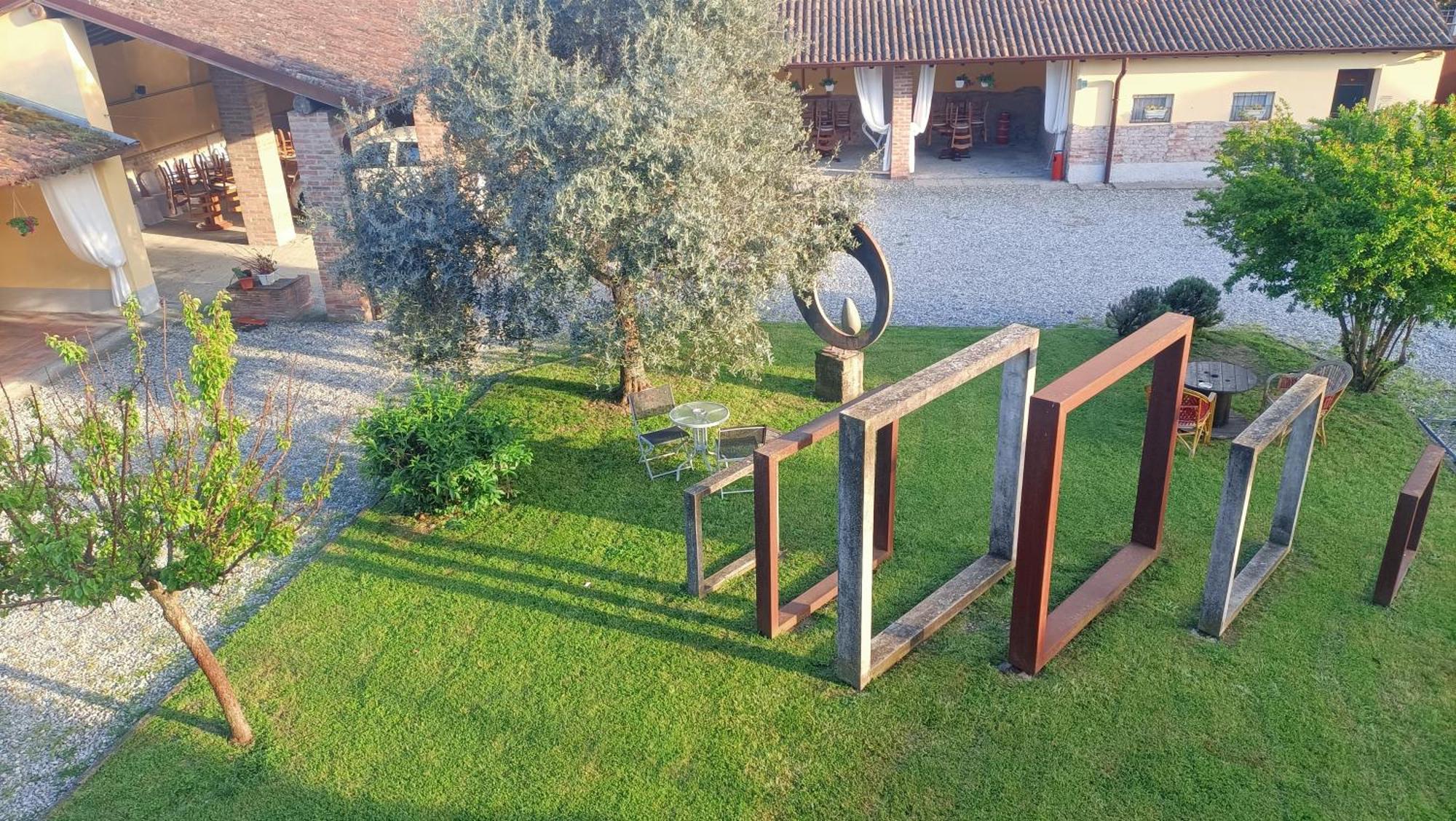 B&B Il Loto Bike Friendly Vailate Bagian luar foto
