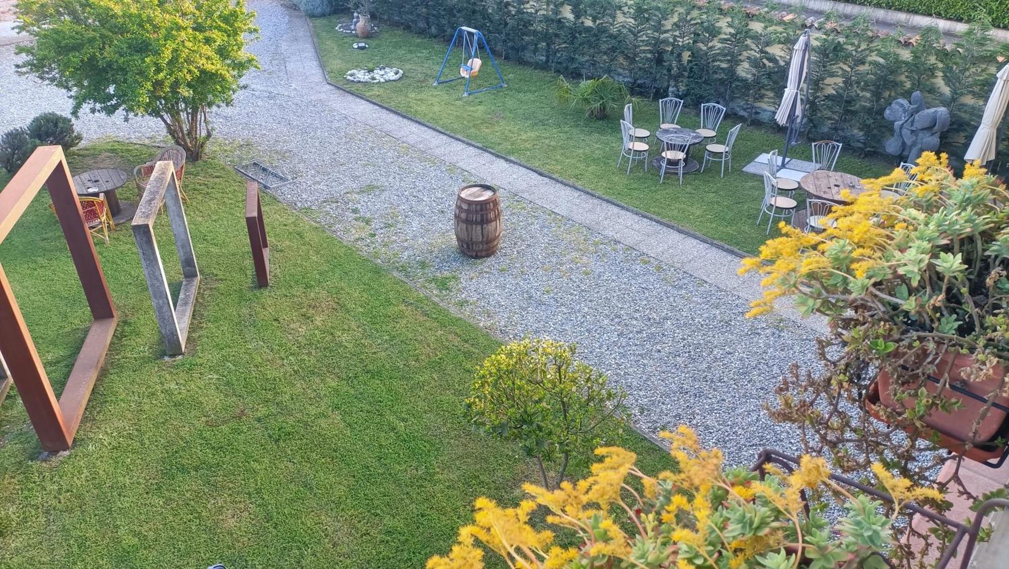 B&B Il Loto Bike Friendly Vailate Bagian luar foto